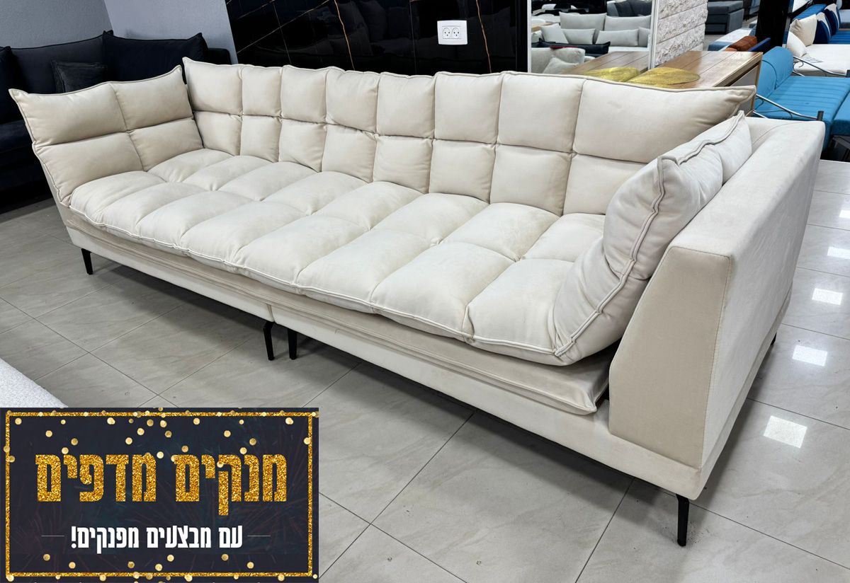 חיסול מלאי מתצוגה!!! ספת ענק באורך 300 ס"מ מפנקת בעיצוב מרהיב מרופדת בבד פנדה קטיפתי רך ואיכותי בצבע אופוואיט דגם מפלית חיסול מלאי מתצוגה!!! ספת ענק באורך 300 ס"מ מפנקת בעיצוב מרהיב מרופדת בבד פנדה קטיפתי רך ואיכותי בצבע אופוואיט דגם מפלית