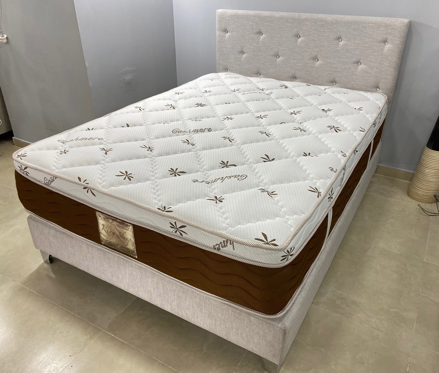 ���� ���� �������� �� ����� ������ ������� ���� KING SLEEP ��� ������