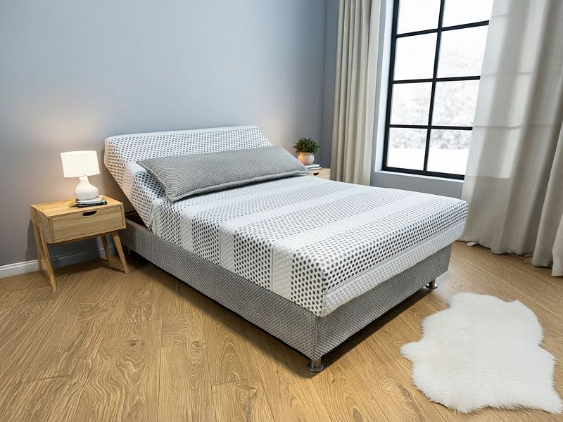 מיטה וחצי בחדר שינה